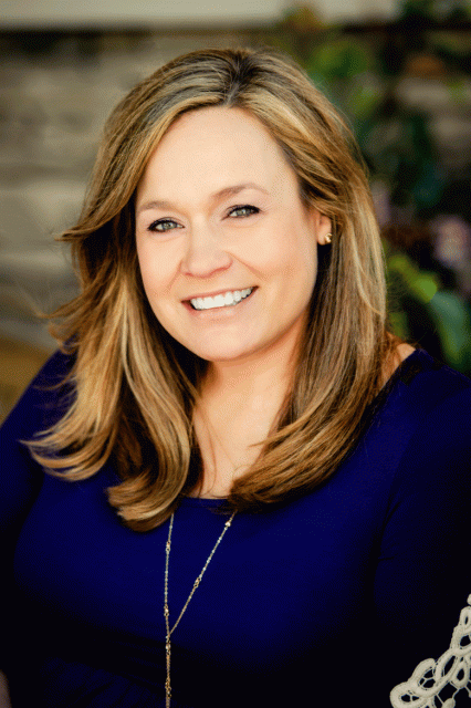 Headshot of award winner, Jenny Windle